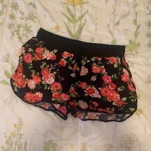 Stretchy Waist Shorts